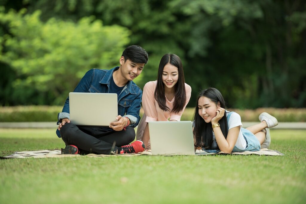 学生割引が年末年始に使えるお得なサービスは？