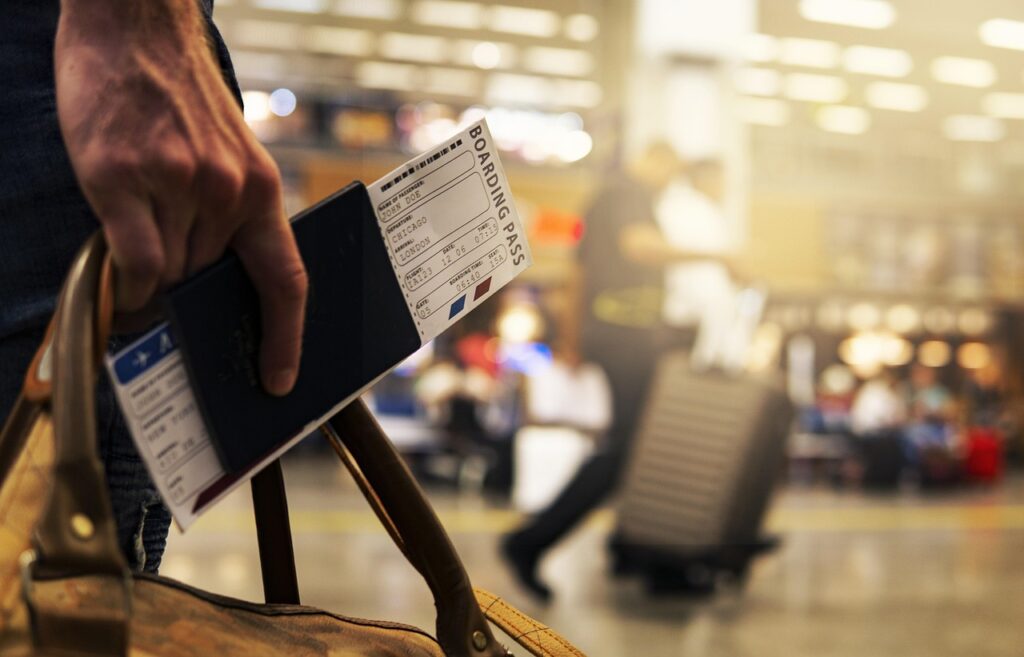 年末年始の片道航空券を安く手に入れる方法は？